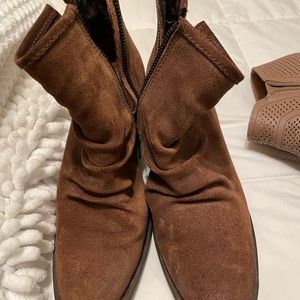 Ankle boots